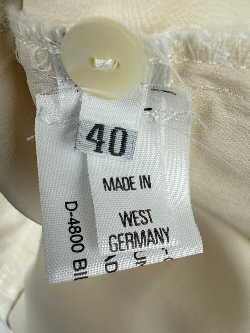 JOBIS Embroidered 100% Silk Ivory Button Back‎ Top Blouse Size EU 40 US 8-10 - Picture 4 of 8
